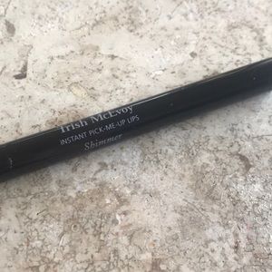 Trish McEvoy instant pick me up Lips shimmer